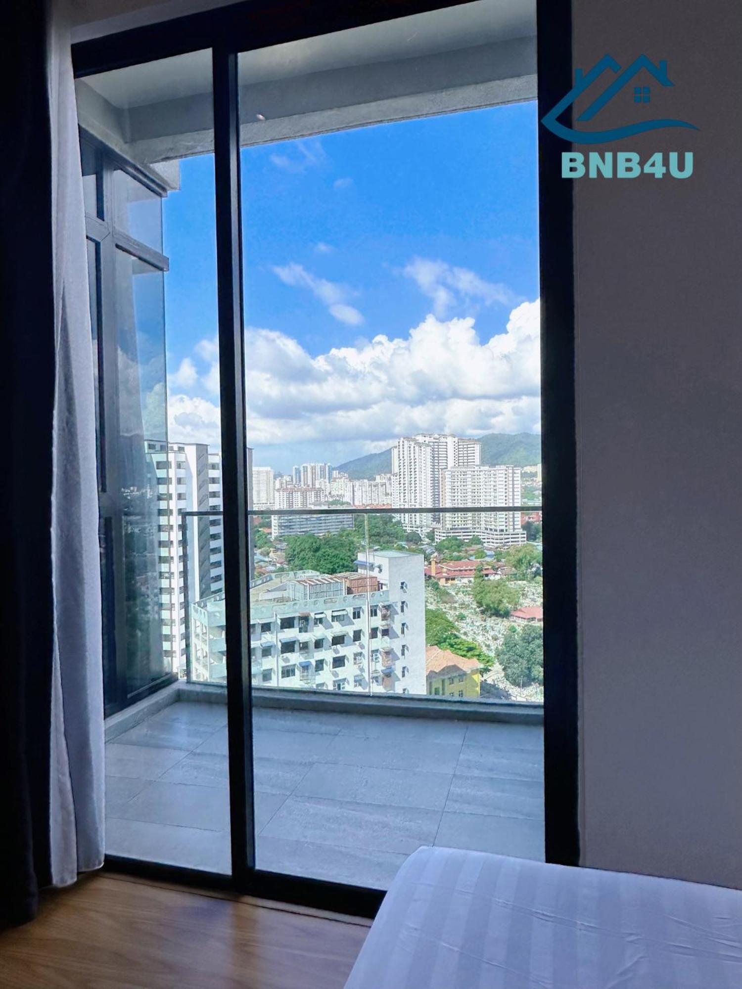 Beacon 2Br Infinity Pool - By Bnb4U George Town Bagian luar foto