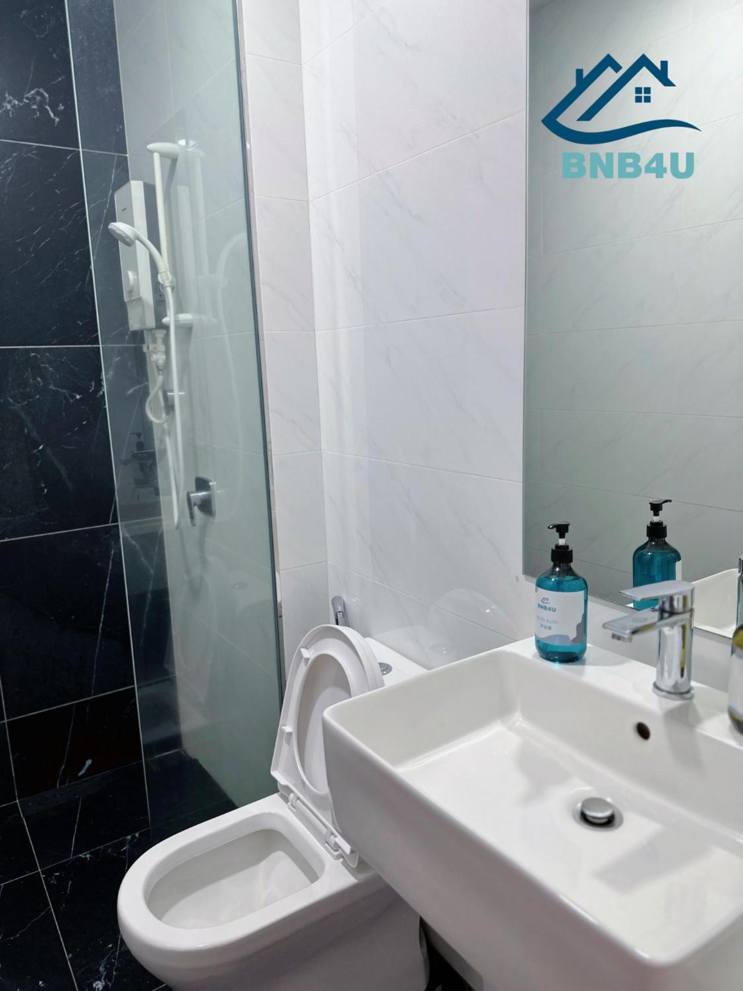 Beacon 2Br Infinity Pool - By Bnb4U George Town Bagian luar foto