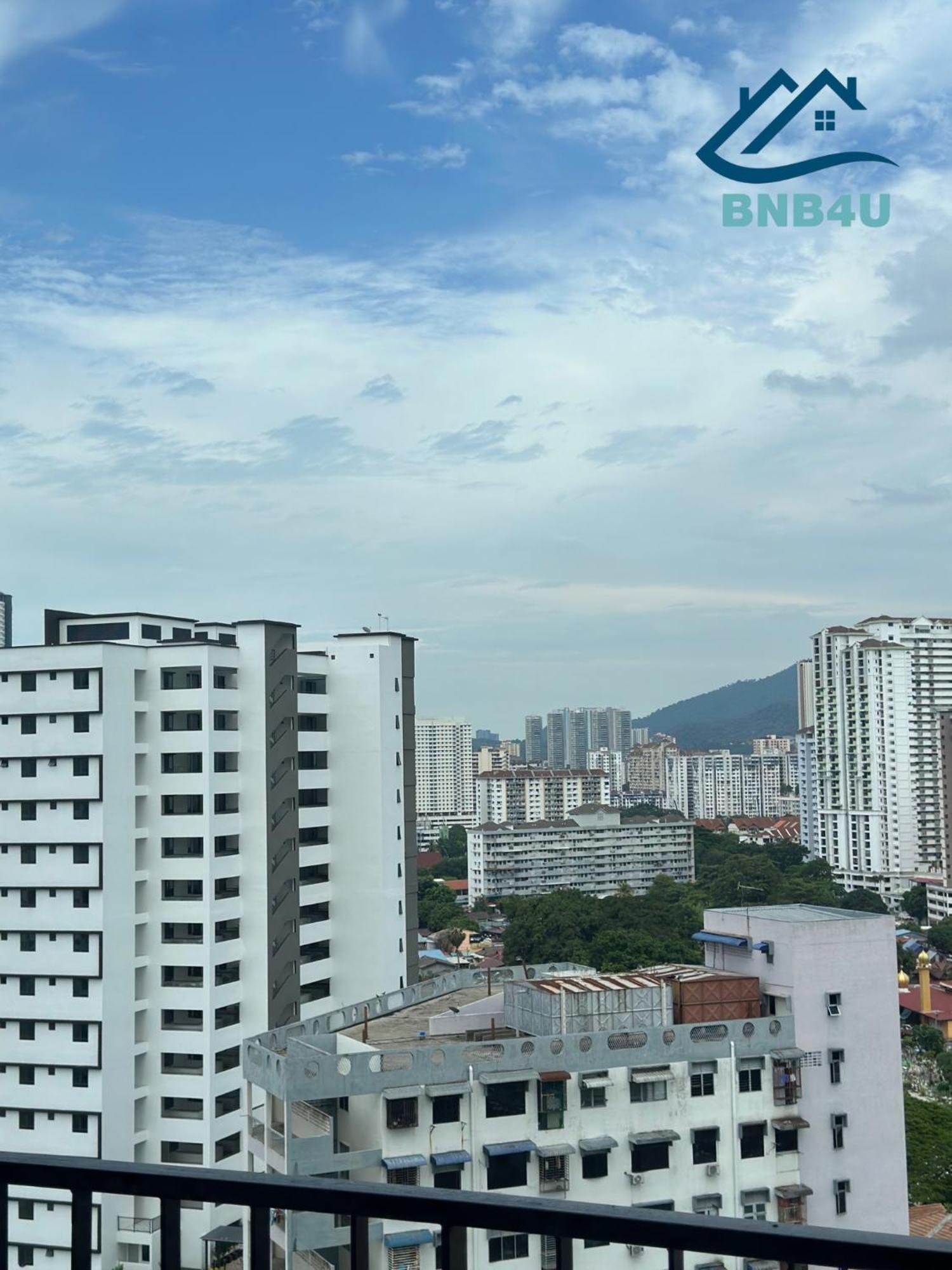 Beacon 2Br Infinity Pool - By Bnb4U George Town Bagian luar foto