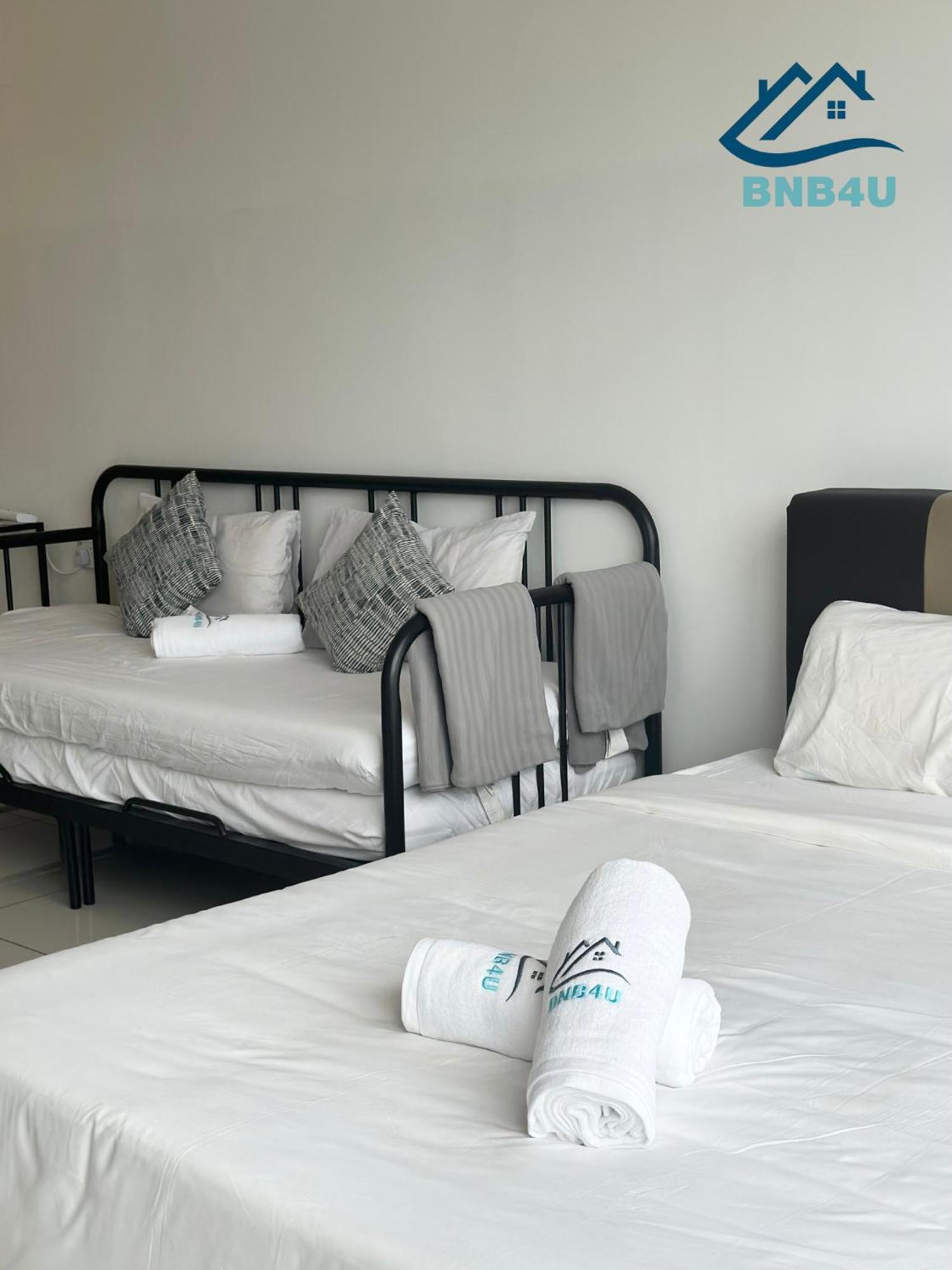 Beacon 2Br Infinity Pool - By Bnb4U George Town Bagian luar foto