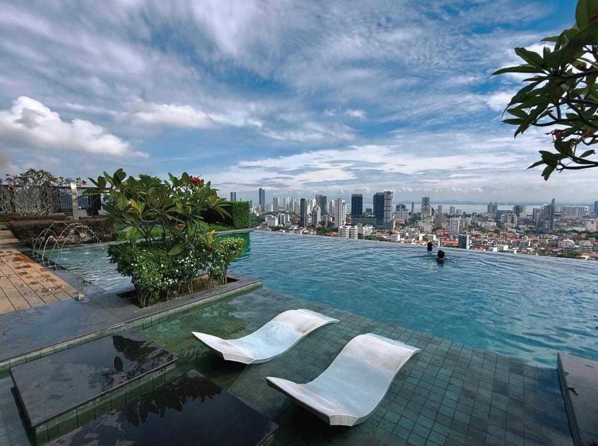 Beacon 2Br Infinity Pool - By Bnb4U George Town Bagian luar foto