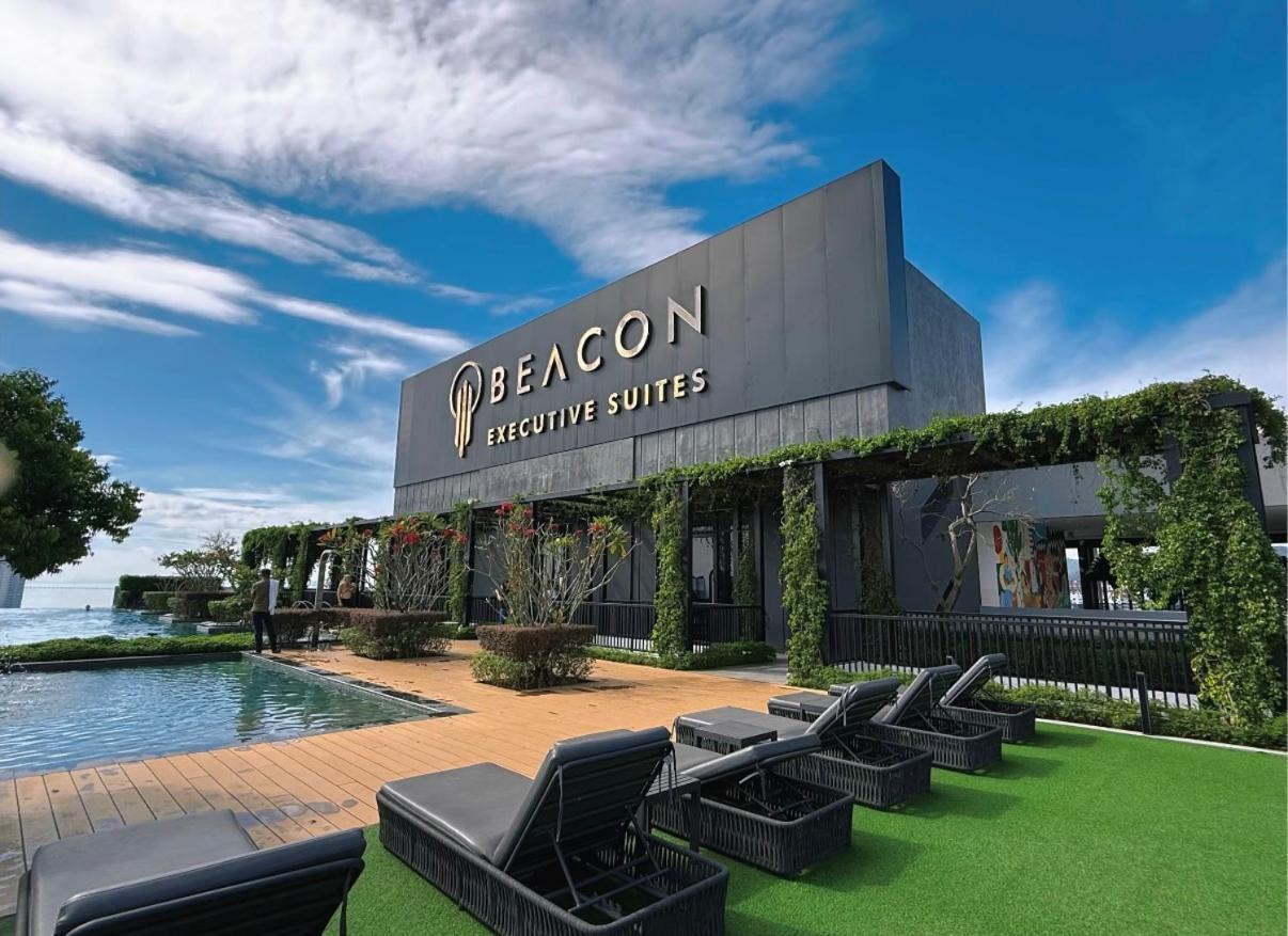 Beacon 2Br Infinity Pool - By Bnb4U George Town Bagian luar foto